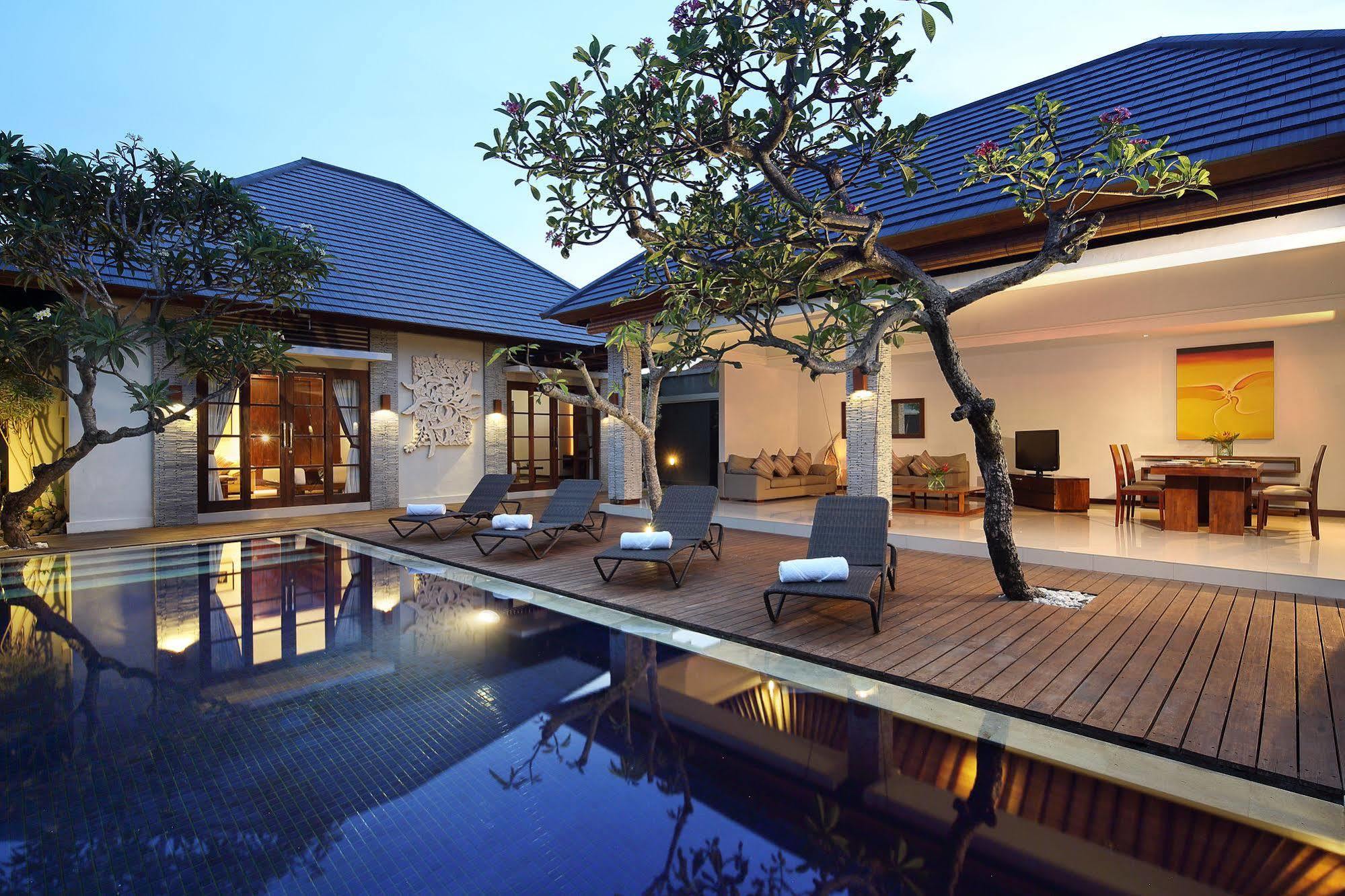 The Wolas Villas Seminyak Extérieur photo